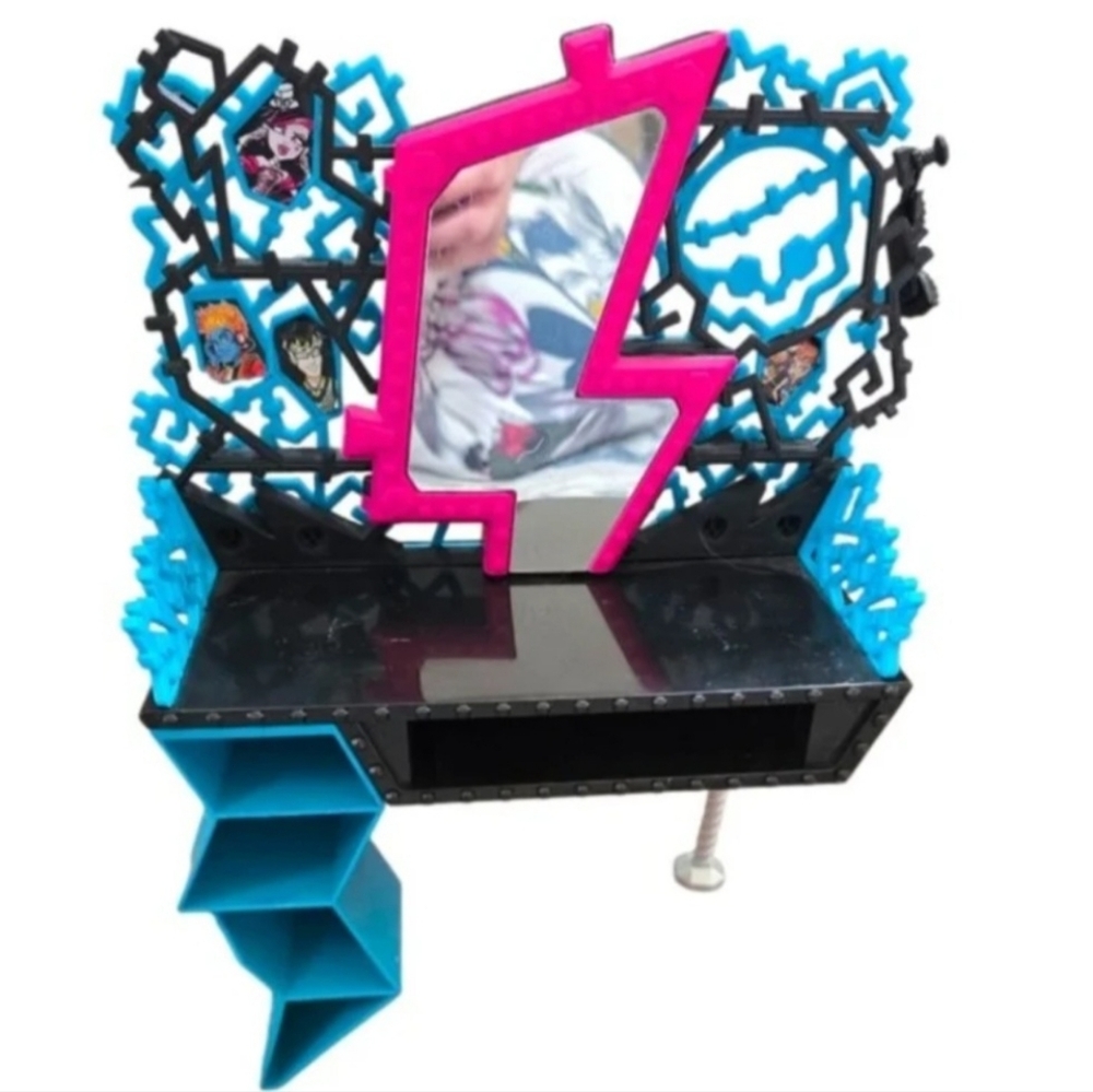 Monster High Frankie Stein Vanity Playset Collectible Rare Goth